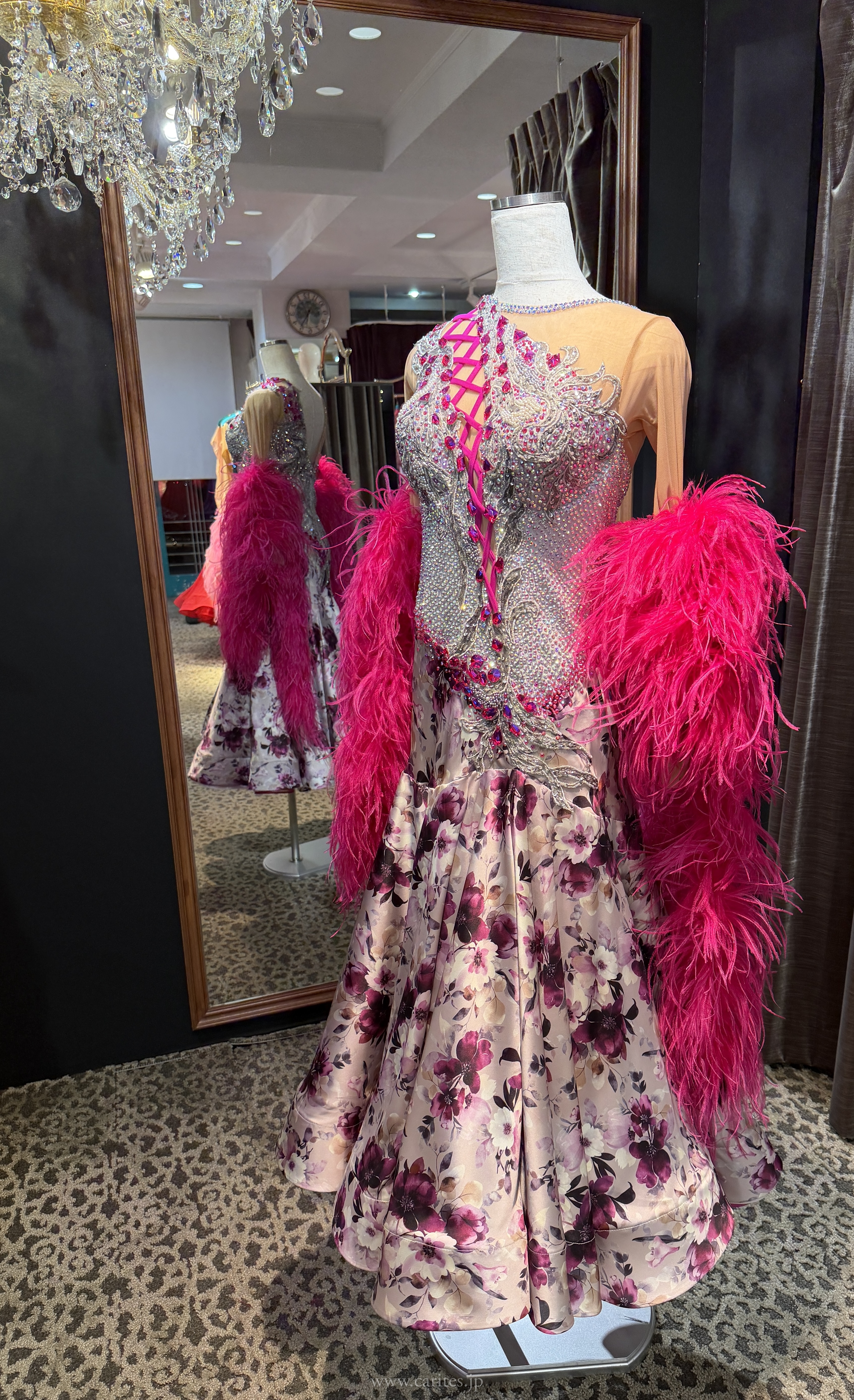 SD454・ショッキングピンクフラワーファー・SERENE05 イメージ