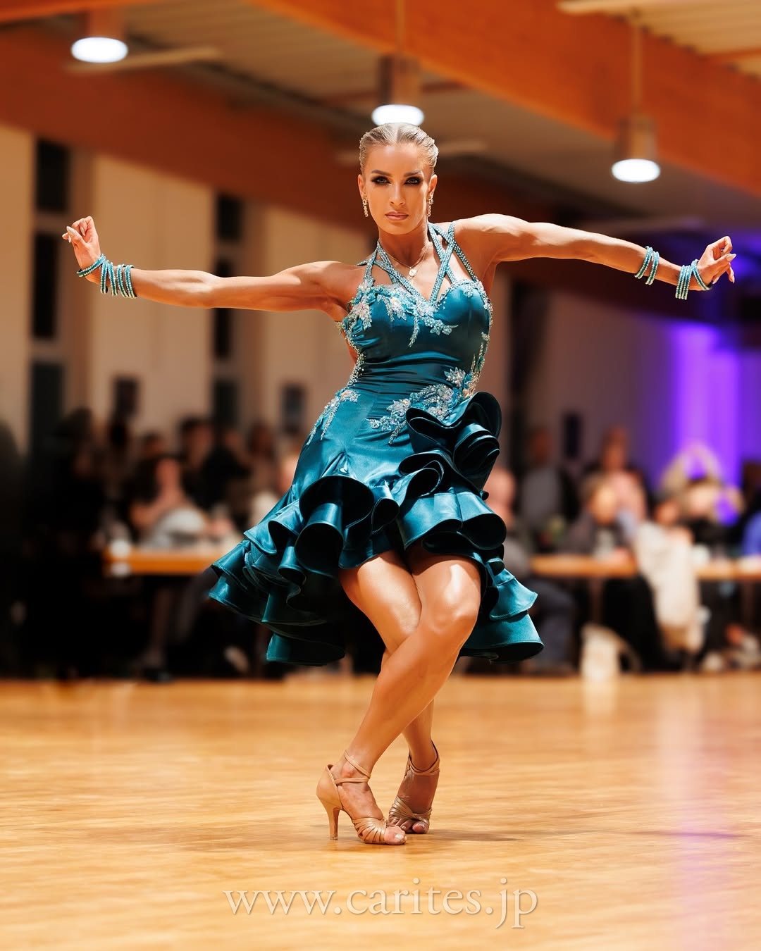 1月16日までSALE！】AM348・【サリータ着用】グリーンフリル